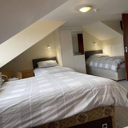 Lamplighter Guesthouse Plymouth Room photo
