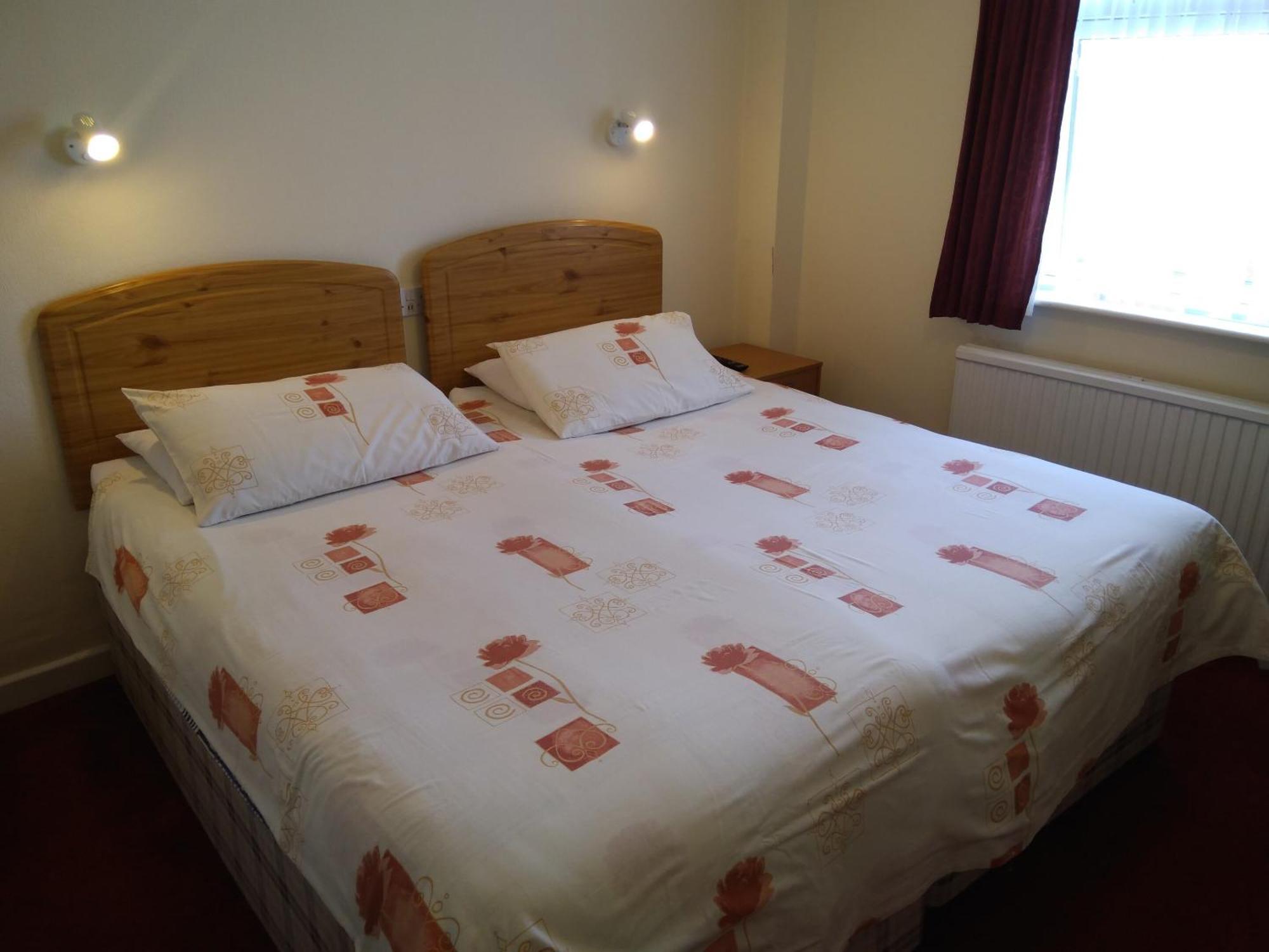 Lamplighter Guesthouse Plymouth Room photo